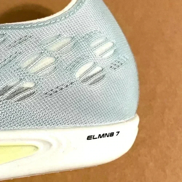 Brooks ELMN8 M10.5 W12 Unisex Running Shoe Blue Glow/Nightlife/Red (1000431D467) - Picture 12 of 16